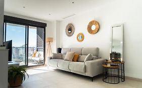 Apartamento nuevo junto al mar con plaza de garaje!!