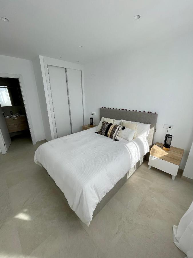 Apartamento nuevo junto al mar con plaza de garaje!! Playa de Gandía Exterior foto
