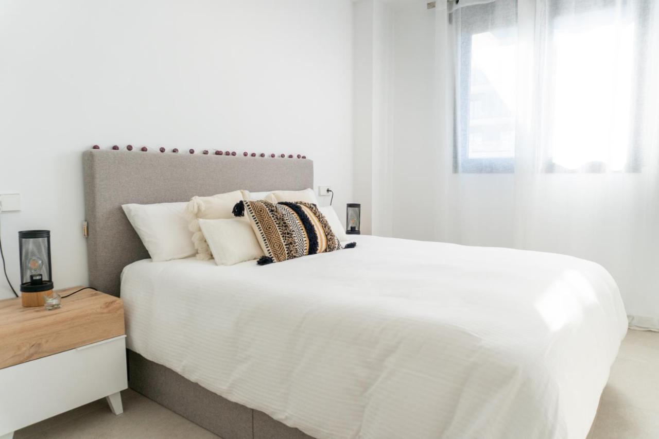 Apartamento nuevo junto al mar con plaza de garaje!! Playa de Gandía Exterior foto